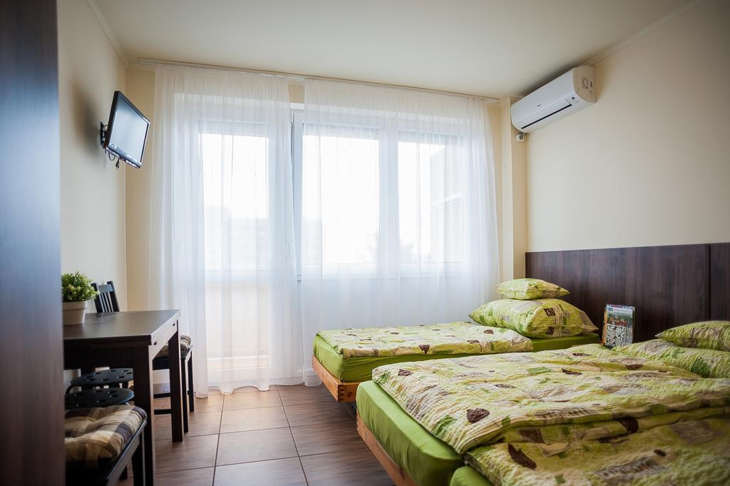 Milan Apartmanok Шиофок Экстерьер фото