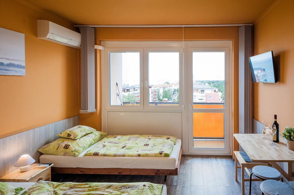 Milan Apartmanok Шиофок Экстерьер фото